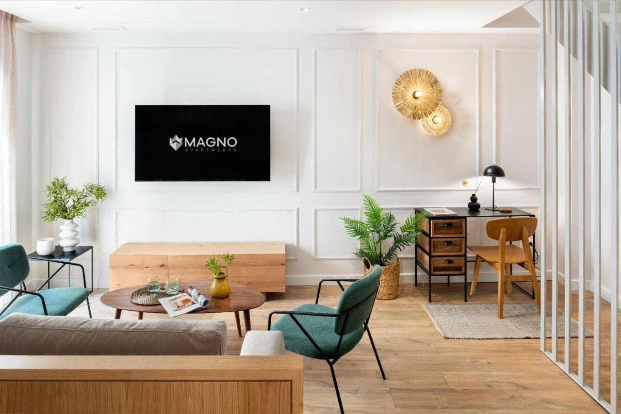 Magno Apartments Cabo Noval Luxury House Севілья Екстер'єр фото