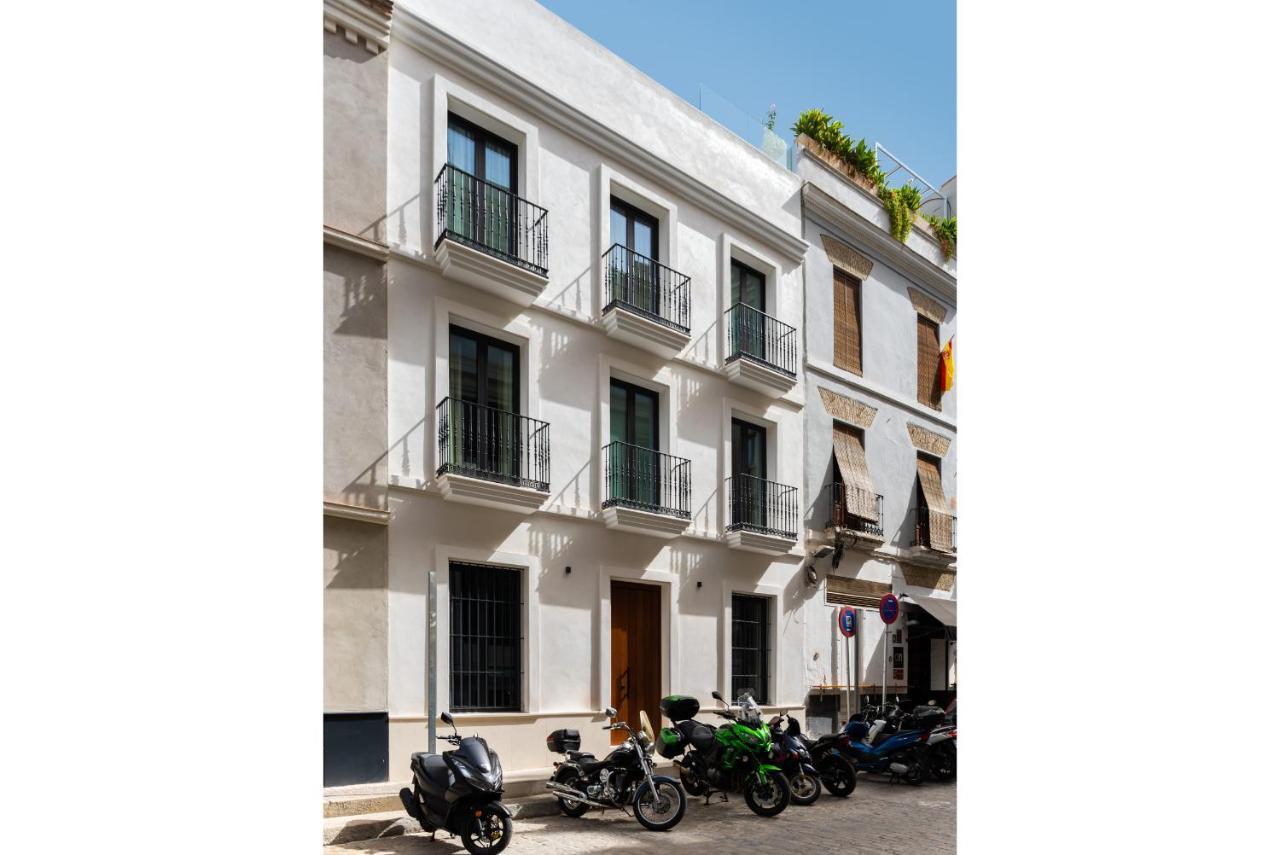 Magno Apartments Cabo Noval Luxury House Севілья Екстер'єр фото